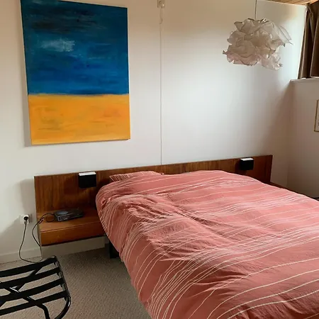 בית נופש Vintage Vakantiebungalow In Oostduinkerke